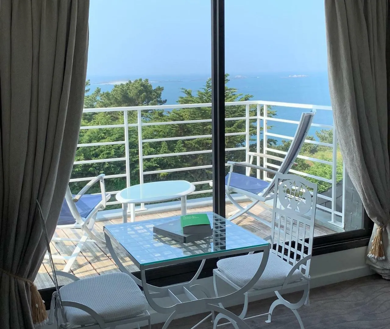 فندق Manoir De Lan Kerellec Trébeurden 4*,  فرنسا